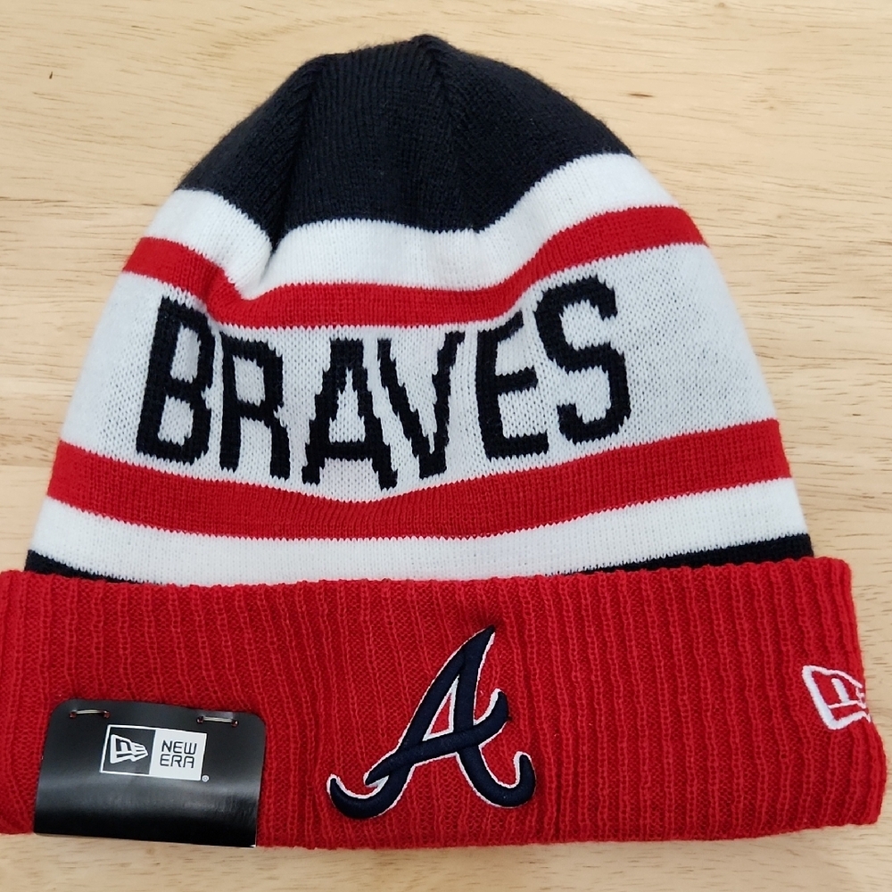 New Era Atlanta Braves Beanie - Red, White, Navy Blue - Picture 3 of 5